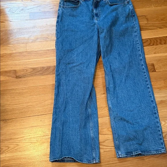 Abercrombie & Fitch high rise 90’s relaxed Jean size 32 - Picture 7 of 9